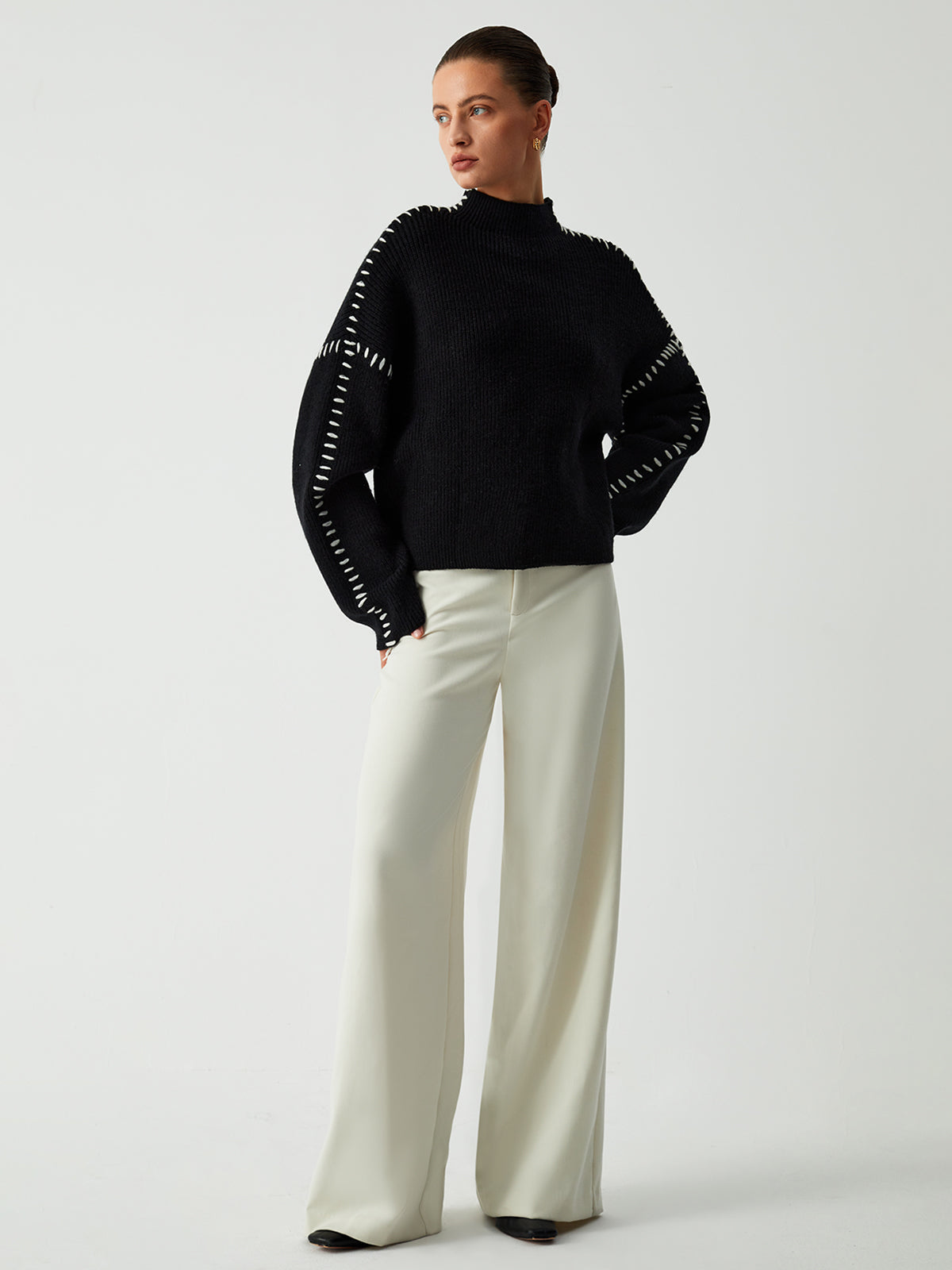 CONTRAST STITCH SWEATER