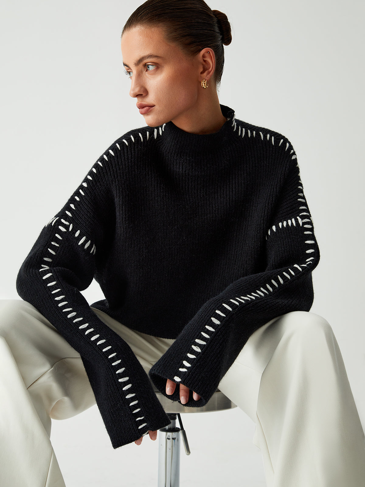 CONTRAST STITCH SWEATER